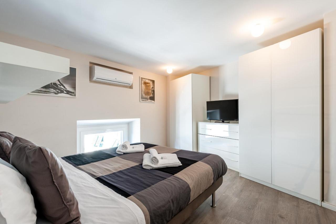 Irex Tevere Sant Angelo Private Apartment Rome Bagian luar foto