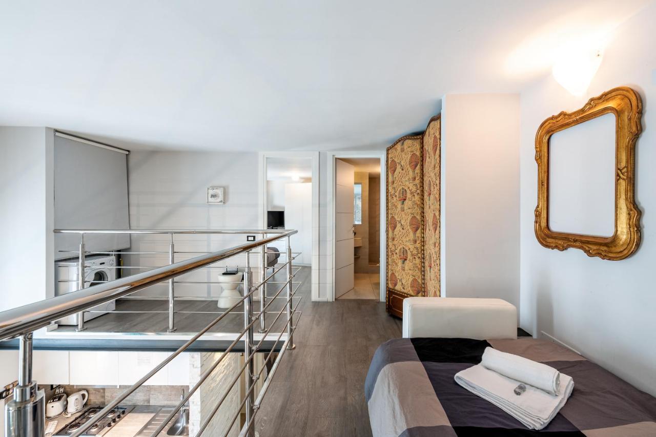 Irex Tevere Sant Angelo Private Apartment Rome Bagian luar foto