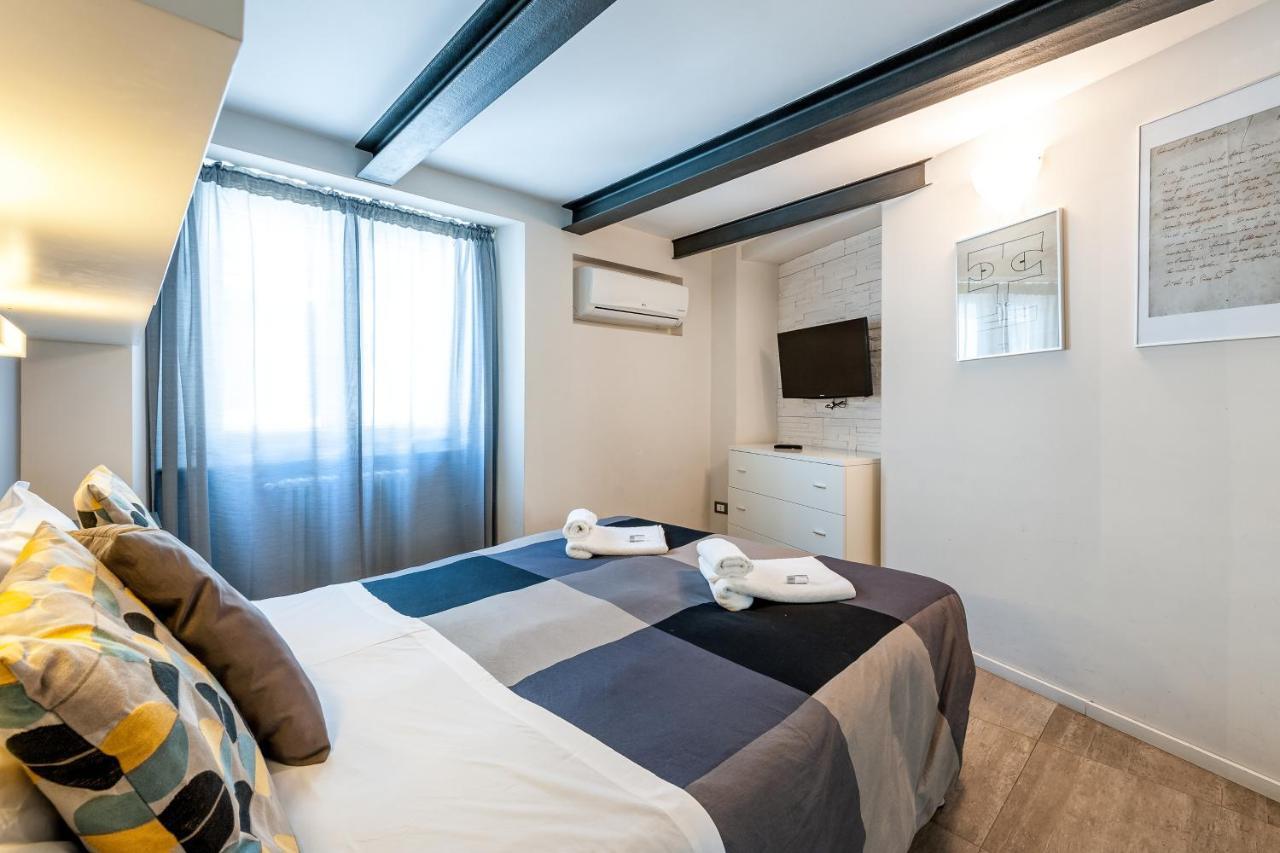 Irex Tevere Sant Angelo Private Apartment Rome Bagian luar foto